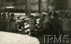 1943-1947, Santa Rosa, Meksyk
Polskie dzieci w szkole. 
Fot. NN, Instytut Polski i Muzeum im. gen. Sikorskiego w Londynie [kolekcja Jana Ciechanowskiego]