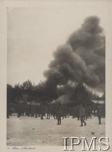 23.02.1916, Wołyń.
Komenda Legionów Polskich - pożar 