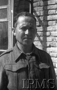 Kwiecień 1942, Jangi-Jul, Uzbekistan, ZSRR.
Portret żołnierza Armii Andersa.
Fot. inż. Ostrowski, Instytut Polski im. Gen. Sikorskiego w Londynie [album negatywowy A-I ROSJA] - płachta 24