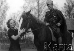 Maj-czerwiec 1944, Punżanki.
Janina Stabrowska i ppor. Longin Wojciechowski 