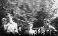 25.06.1976, Radom. 
Wydarzenia radomskie - czerwiec 1976. Godzina 14.00. Uczestnicy demonstracji przed budynkiem KW PZPR.
Fot. NN, zbiory Ośrodka KARTA [sygn. OK 010583] 

