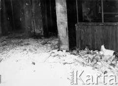25.06.1976, Radom. 
Wydarzenia radomskie - czerwiec 1976. Hall budynku KW PZPR po pożarze.
Fot. NN, zbiory Ośrodka KARTA [sygn. OK 010607]

