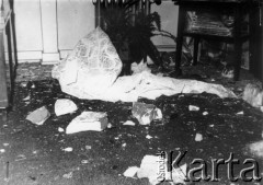 25.06.1976, Radom. 
Wydarzenia radomskie - czerwiec 1976. Wnętrza budynku KW PZPR - jeden ze zdemolowanych pokoi na piętrze.
Fot. NN, zbiory Ośrodka KARTA