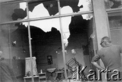 25.06.1976, Radom. 
Wydarzenia radomskie - czerwiec 1976. Wnętrze zdemolowanego sklepu.
Fot. NN, zbiory Ośrodka KARTA [sygn. OK 010653] 


