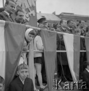 Lata 60., Kraków, Polska.
Obchody Święta Pracy. 
Fot. Stanisław Gawliński, zbiory Ośrodka KARTA