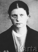 1937, ZSRR.
 Róża Rappel, rozstrzelana 10 września 1937 w czasie Wielkiej Czystki, portret więzienny.
 Fot. zbiory Ośrodka KARTA.
   

