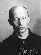 1936-1938, ZSRR.
S.J. Budziński, rozstrzelany w czasie Wielkiej Czystki, portret więzienny.
Fot. zbiory Ośrodka KARTA.
 
