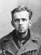 1936-1938, ZSRR.
R. S. Makowski, rozstrzelany w czasie Wielkiej Czystki, portret więzienny.
Fot. zbiory Ośrodka KARTA.
 
