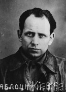 1936-1938, ZSRR.
W. A. Zabłocki, rozstrzelany w czasie Wielkiej Czystki, portret więzienny.
Fot. NN, zbiory Ośrodka KARTA
 
