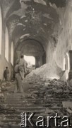 Maj 1944, Cassino, Włochy.
Żołnierze 2 Korpusu w ruinach zdobytego klasztoru benedyktynów.
Fot. NN, zbiory Instytutu Józefa Piłsudskiego w Londynie
