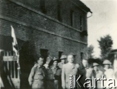1944, rejon Monte Cassino, Włochy.
Grupa żołnierzy 2 Korpusu Polskiego.
Fot. kpt. lekarz Zbigniew Godlewski, zbiory Instytutu Józefa Piłsudskiego w Londynie

