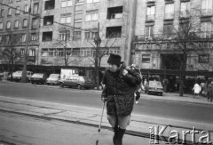 1985, Warszawa, Polska.
Ulica Marszałkowska przy placu MDM. 
Fot. Kacper Mirosław Krajewski, zbiory Ośrodka KARTA