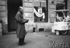 1986, Warszawa, Polska.
Ulica Krakowskie Przedmieście.
Fot. Kacper Mirosław Krajewski, zbiory Ośrodka KARTA