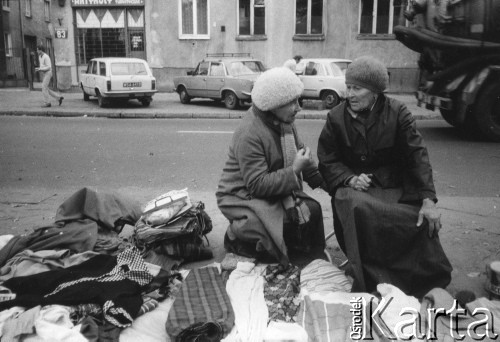 1985, Warszawa, Polska.
Bazar przy ulicy Zamienieckiej.
Fot. Kacper M. Krajewski, zbiory Ośrodka KARTA