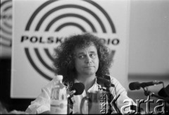 1995, Warszawa, Polska.
Andreas Vollenweider, muzyk, na zdjęciu podczas konferencji prasowej.
Fot. Kacper M. Krajewski, zbiory Ośrodka KARTA