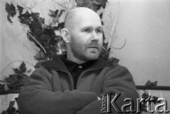 1995, Warszawa, Polska.
Jan Wołek - poeta, pieśniarz.
Fot. Kacper M. Krajewski, zbiory Ośrodka KARTA