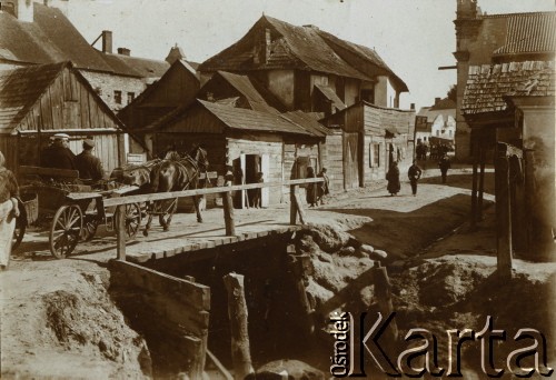 1921, Kazimierz Dolny, Polska.
Ulica.
Fot. NN, zbiory Ośrodka KARTA, udostępniła Barbara Krzystek