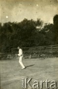 1922-1923, Warszawa, Polska.
Warszawski Lawn-Tennis Klub, mecz tenisowy.
Fot. NN, zbiory Ośrodka KARTA, udostępniła Barbara Krzystek