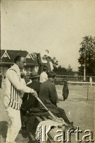 1922-1923, Warszawa, Polska.
Warszawski Lawn-Tennis Klub.
Fot. NN, zbiory Ośrodka KARTA, udostępniła Barbara Krzystek