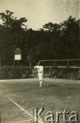 1922-1923, Warszawa, Polska.
Warszawski Lawn-Tennis Klub, mecz tenisowy.
Fot. NN, zbiory Ośrodka KARTA, udostępniła Barbara Krzystek
