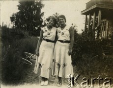 1932, Polska.
Kobiety.
Fot. NN, zbiory Ośrodka KARTA, udostępniła Barbara Krzystek