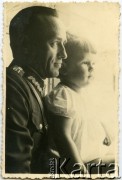1935, Bydgoszcz, Polska. 
Władysław Grochola z córką Wiesławą.
Fot. NN, zbiory Ośrodka KARTA, przekazała Wiesława Grochola