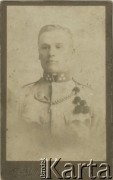 Przed 1918, Kraków.
Portret NN oficera c. k. armii.
Fot. NN, zbiory Ośrodka KARTA, przekazała Wiesława Grochola