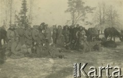 Prawdopodobnie grudzień 1918, brak miejsca.
Szwadron Radomskiej Kawalerii (?) w drodze na odsiecz Lwowa.
Fot. NN, zbiory Ośrodka KARTA, udostępniła Janina Drogowska