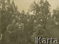 1930-1935, Polska.
Grupa oficerów kawalerii Wojska Polskiego.
Fot. NN, zbiory Ośrodka KARTA, udostępniła Janina Drogowska