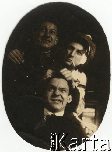 Ok. 1920, Polska.
Na dole Tadeusz Szumański.
Fot. NN, zbiory Ośrodka KARTA, przekazał Emil Mieszkowski