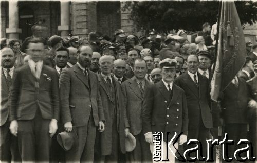 Przed 1939, Polska.
Z przodu stoi Władysław Szumański w mundurze Ligii Morskiej i Kolonialnej.
Fot. NN, zbiory Ośrodka KARTA, przekazał Emil Mieszkowski