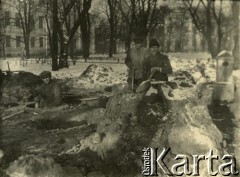 1927-1929, Płock, Polska.
Robotnicy podczas pracy.
Fot. NN, zbiory Ośrodka KARTA