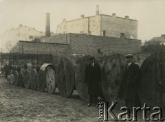 1927-1929, Płock, Polska.
Zdjęcie wykonane w okresie budowy Elektrowni Miejskiej w Radziwiu.
Fot. NN, zbiory Ośrodka KARTA