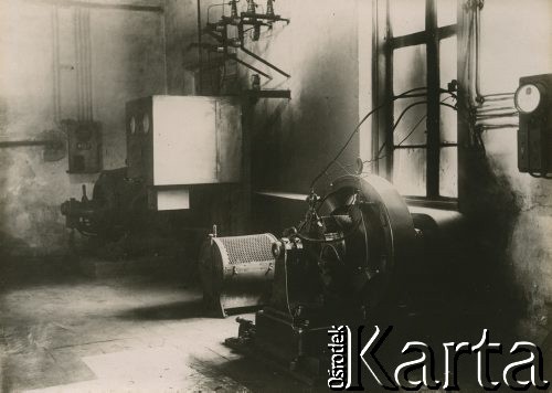 1927-1929, Płock, Polska.
Budowa Elektrowni Miejskiej w Radziwiu. Maszyny w hali elektrowni.
Fot. NN, zbiory Ośrodka KARTA