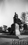 1936, Gniezno, Polska.
Pomnik króla Bolesława Chrobrego.
Fot. NN, kolekcja Witolda Lis-Olszewskiego, zbiory Ośrodka KARTA