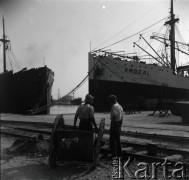 08.1936, prawdopodobnie Konstanca, Rumunia.
Port i zabudowania portowe, statek 