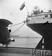 08.1936, prawdopodobnie Konstanca, Rumunia.
Port i urządzenia portowe, polski statek 