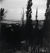 1936, prawdopodobnie Stambuł, Turcja.
Panorama miasta, minaret.
Fot. NN, kolekcja Witolda Lis-Olszewskiego, zbiory Ośrodka KARTA