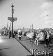 1936, Stambuł, Turcja.
Ruch uliczny.
Fot. NN, kolekcja Witolda Lis-Olszewskiego, zbiory Ośrodka KARTA
