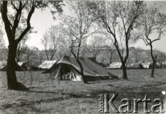 1944, Włochy.
Namiot wojskowy.
Fot. NN, zbiory Ośrodka KARTA, udostępniła Magdalena Braun