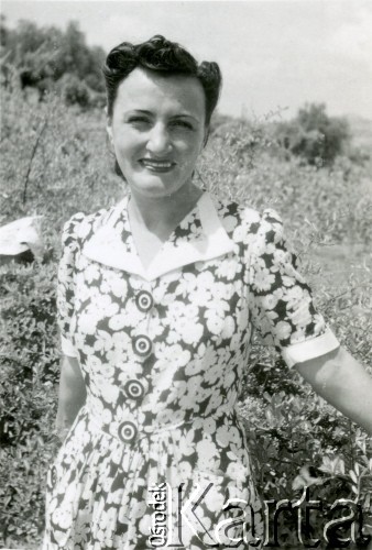 1944, wzgórze Monte Cassino, Włochy.
Portret młodej kobiety, najprawdopodobniej włoszki.
Fot. NN, zbiory Ośrodka KARTA, udostępniła Magdalena Braun