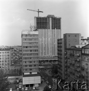 1973, Warszawa, Polska.
Budowa Hotelu Forum - widok od ul. Nowogrodzkiej.
Fot. Lubomir T. Winnik, zbiory Ośrodka KARTA