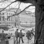1972, Warszawa, Polska.
Ul. Nowy Świat od strony Al. Jerozolimskich.
Fot. Lubomir T. Winnik, zbiory Ośrodka KARTA