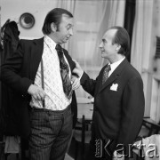 1973, Warszawa, Polska.
Aktorzy Bogdan Łazuka i Wiesław Michnikowski.
Fot. Lubomir T. Winnik, zbiory Ośrodka KARTA