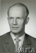 1968, Polska.
Wacław Urbanowicz (1913-2013). Karierę marynarską rozpoczął w 1936 roku na statkach pasażerskich GAL-u (Gdynia-Ameryka Linie Żeglugowe S.A): SS 