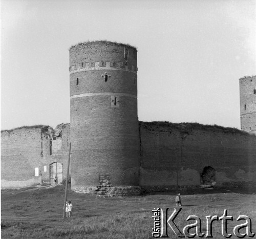 1970, Ciechanów, woj. warszawskie, Polska.
Zamek książąt mazowieckich powstał w XIV w., był wielokrotnie przebudowywany. Podczas 