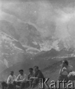 Czerwiec 1940, Mürren, Szwajcaria. 
Żołnierze z 2. Dywizji Strzelców Pieszych podczas wycieczki w górach.
Fot. Jerzy Konrad Maciejewski, zbiory Ośrodka KARTA