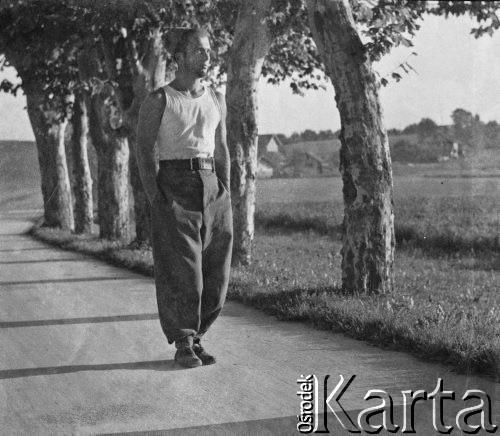 1940, Moospinte, Szwajcaria.
Internowany żołnierz 2. Dywizji Strzelców Pieszych por. Chabal.
Fot. Jerzy Konrad Maciejewski, zbiory Ośrodka KARTA