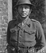 1945-1946, Lys-lez-Lannoy, Francja.
Prawdopodobnie żołnierz 2. Dywizji Strzelców Pieszych.
Fot. Jerzy Konrad Maciejewski, zbiory Ośrodka KARTA
