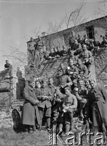 1940, Champeau, Francja.
Żołnierze 2. Dywizji Strzelców Pieszych.
Fot. Jerzy Konrad Maciejewski, zbiory Ośrodka KARTA